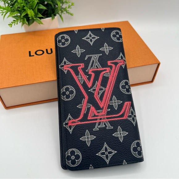 ❗️SOLD 🔥LOUIS VUITTON Rare edition Monogram Reverse Portefeuille Brazza - Picture 9 of 10